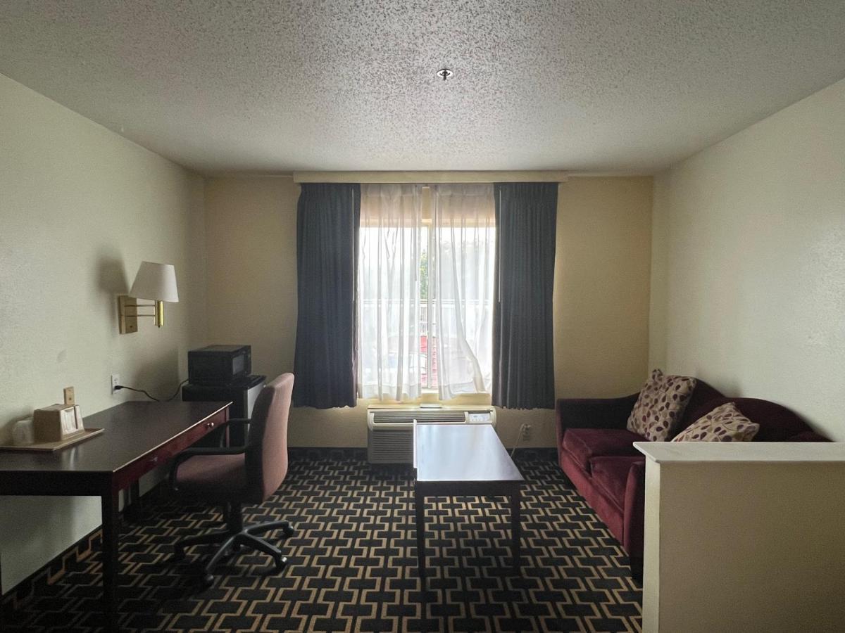 Budgetel Inns&Suites Fairfield Exterior foto